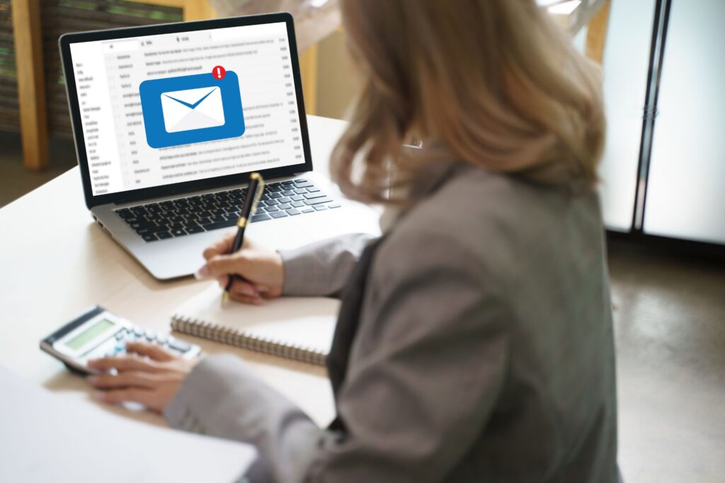 Personalização de Endereços de E-mail: Vantagens e Benefícios